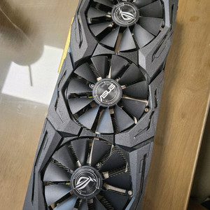 ASUS ROG STRIX RX Vega64 게이밍 그래픽카드 이미지