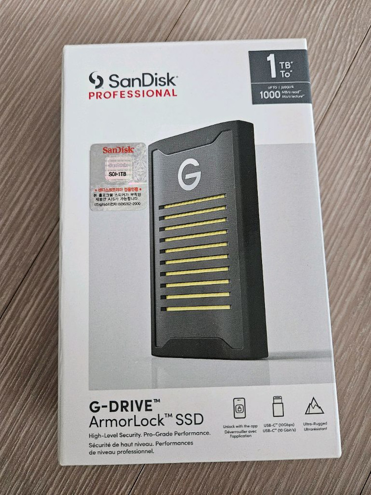 샌디스크 프로페셔널 아머락 ssd 1tb 외장ssd 미개봉 이미지
