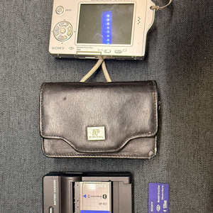 빈티지 똑딱이 디카 소니 사이버샷 DSC-T7 이미지