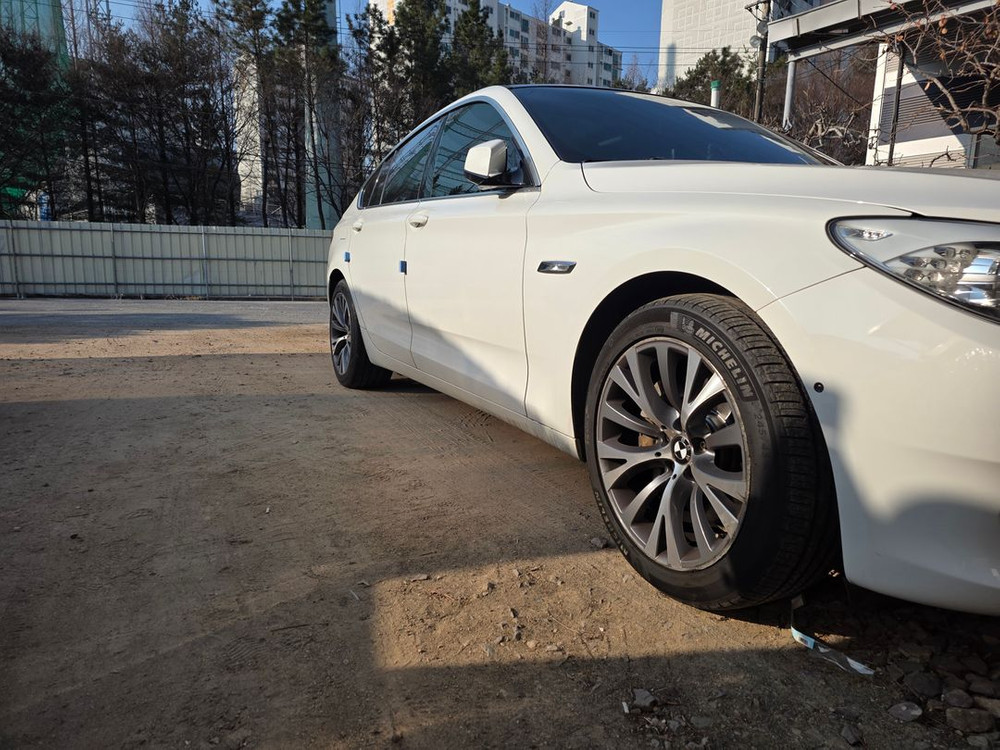 BMW 5GT F07 30D 2012년식 급처 이미지