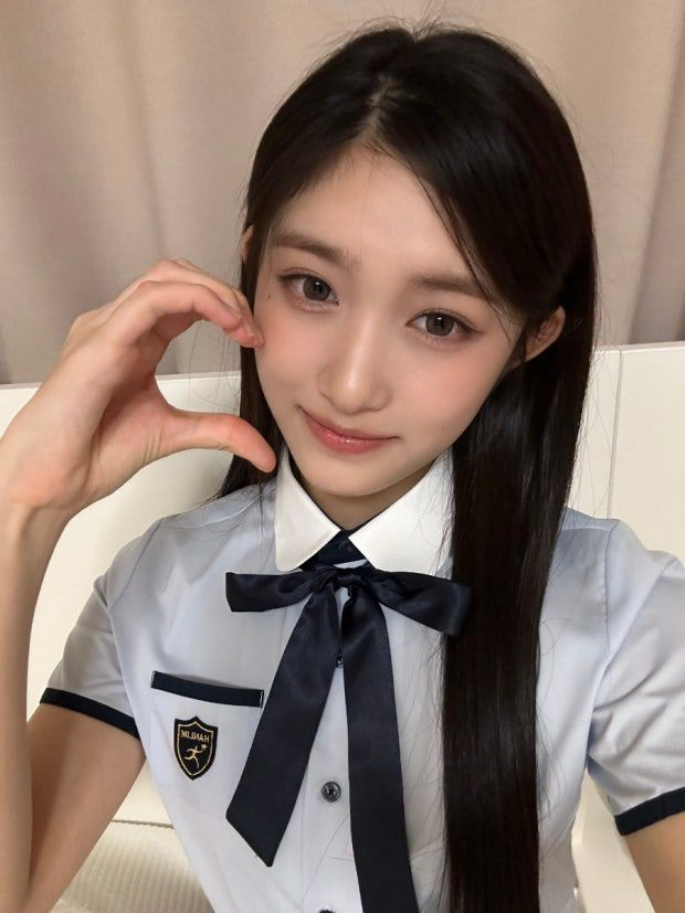 서공예100이상 한림예고88 하복 대여 구해요 이미지