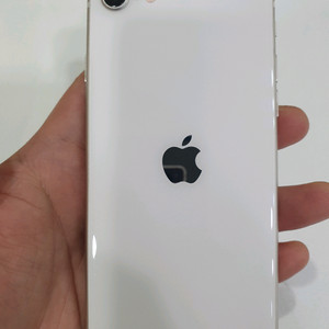아이폰se3 64G 무잔상 상태굿 중고폰 이미지
