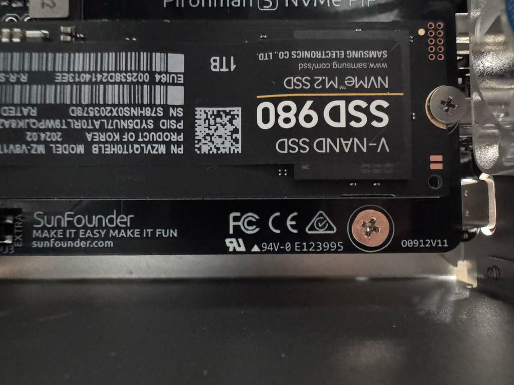 라즈베리파이5 8GB 데스크탑 nVME 1TB 이미지