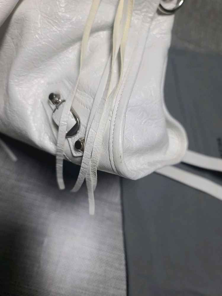 발렌시아가 르시티백 미디움 토트백 숄더백 화이트 이미지