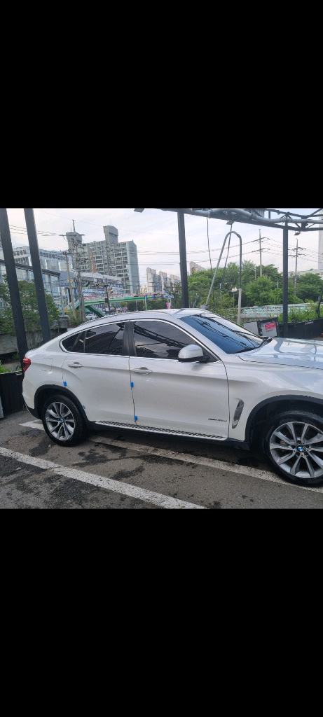 BMW X6 30d Xdrive 이미지