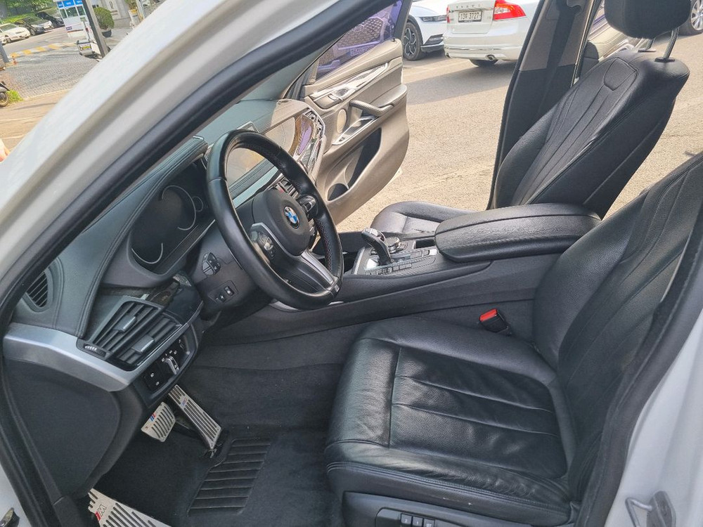 BMW X6 30d Xdrive 이미지