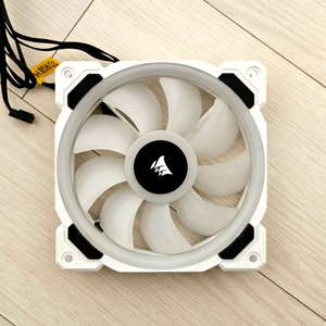 커세어 쿨러 시스템 케이스 팬 120MM 이미지
