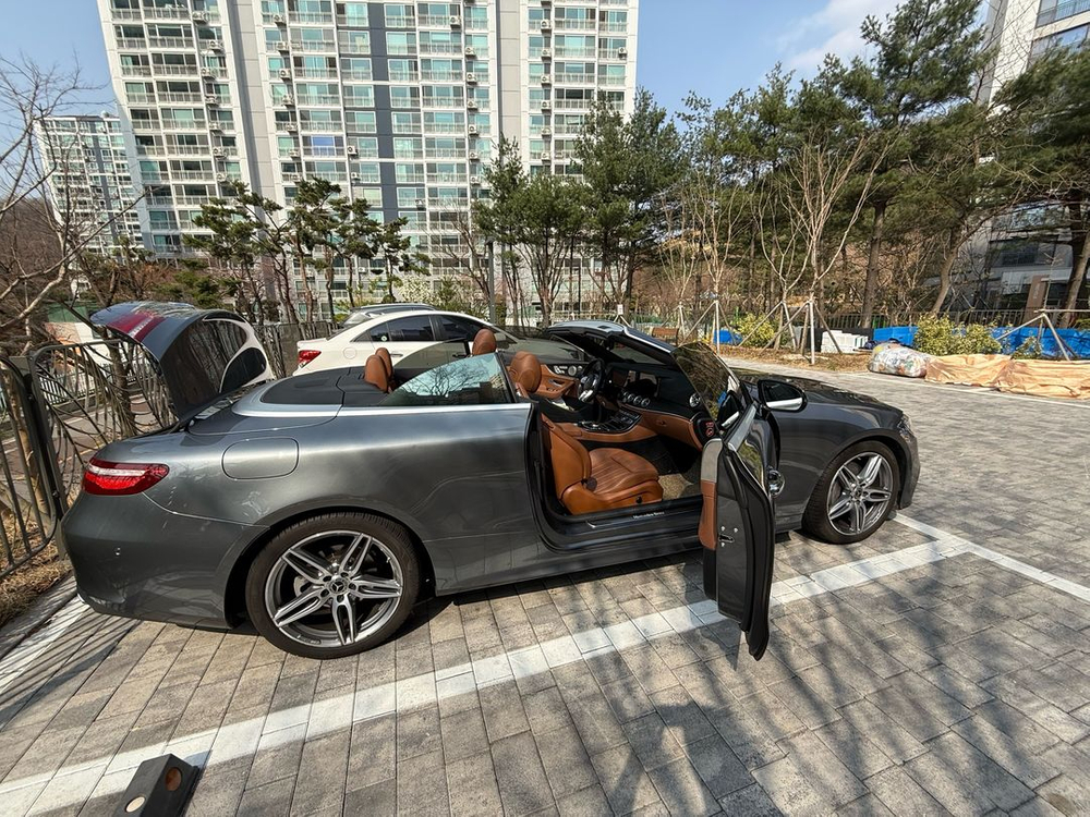 벤츠 w213 E220d 카브리올레 20년 10월식 이미지