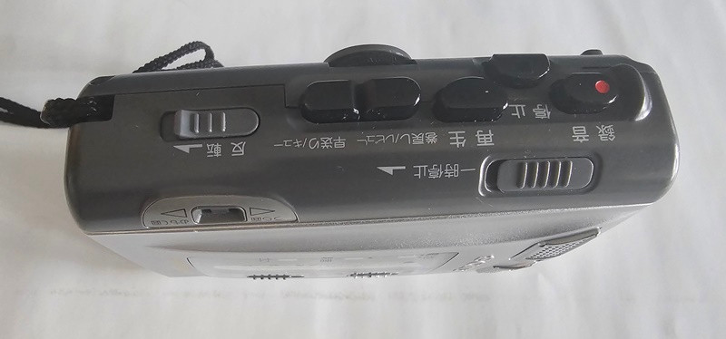 SONY TCS-60 워크맨 작동품 이미지