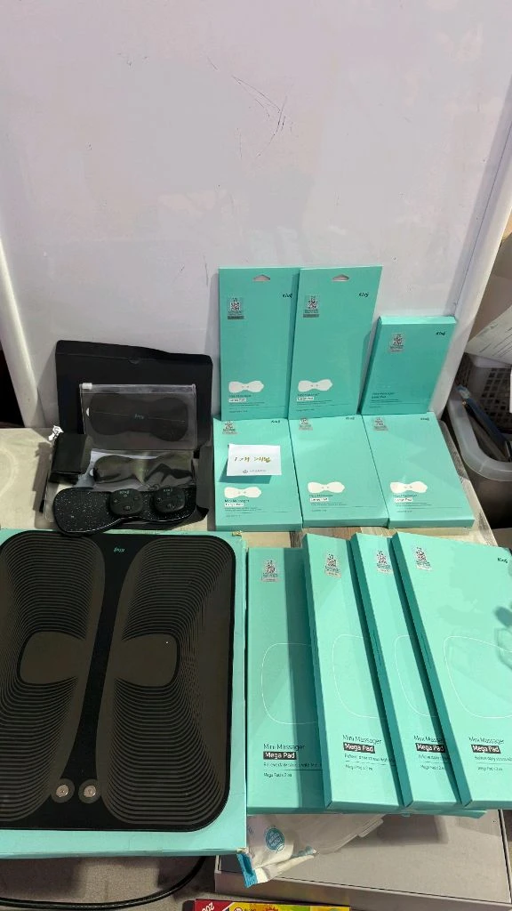 클럭 미니 마사지기 본체 2개 + 풋패드 1개 +마시지 패드 등 일괄 이미지