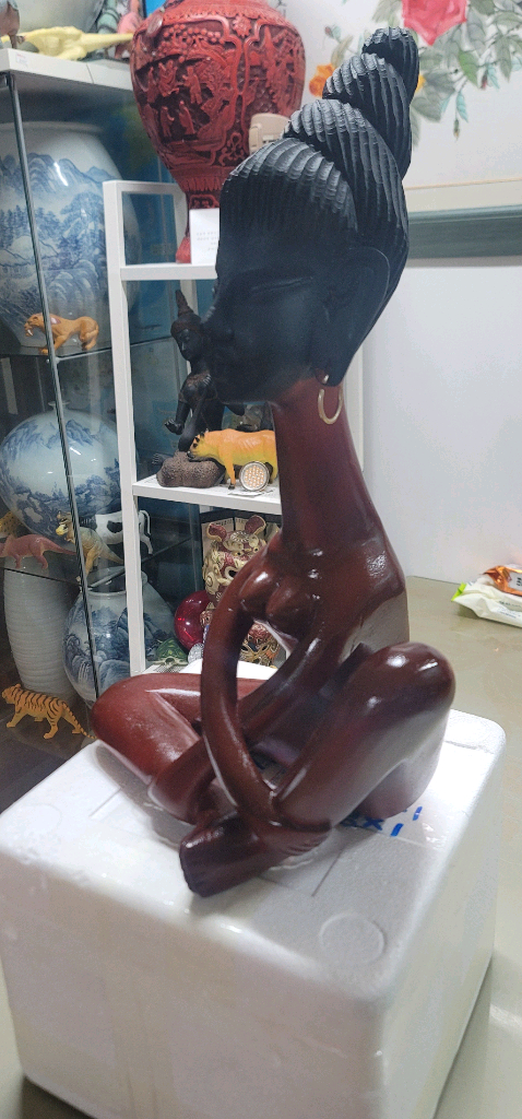 독보적인 아우라의 수공예 목조 여인 조각상 (장식용 오브제)실물이 훨씬 고급스럽고 사랑스럽습니다[상품 설명]아프리카 이미지