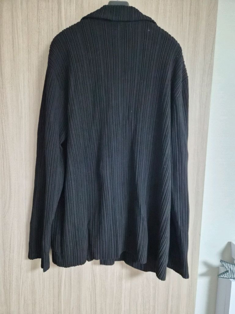 타임 옴므 플리츠 블랙 자켓, 팬츠 이미지