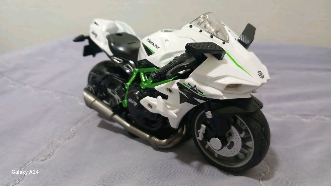 가와사키(Kawasaki)의 슈퍼바이크 모델인 닌자(Ninja) H2R을 재현한 오토바이 다이캐스트(키링)모델명: 이미지