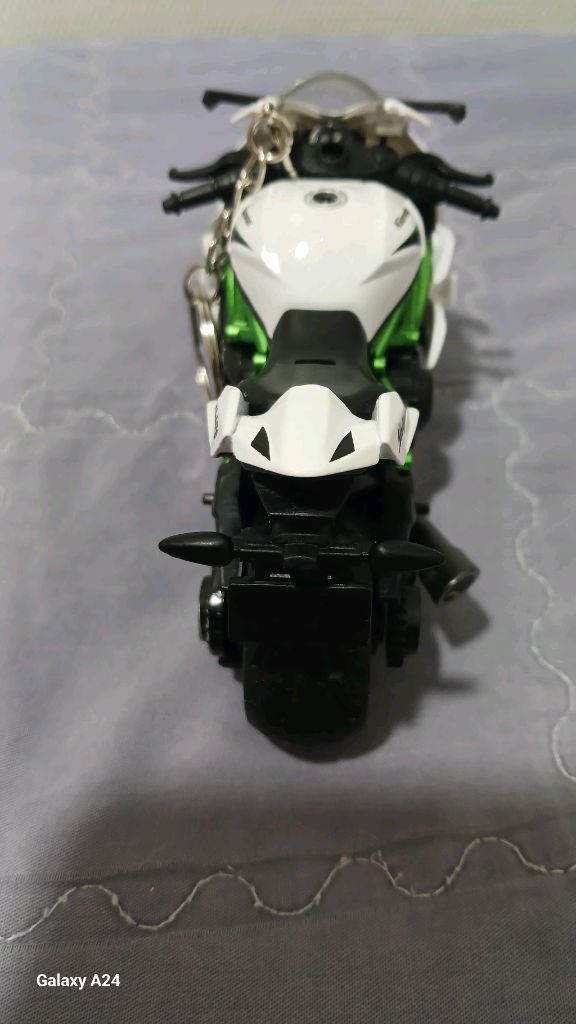 가와사키(Kawasaki)의 슈퍼바이크 모델인 닌자(Ninja) H2R을 재현한 오토바이 다이캐스트(키링)모델명: 이미지