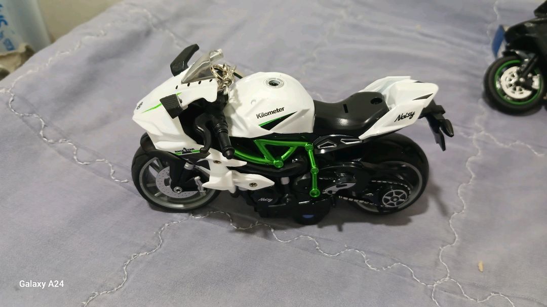 가와사키(Kawasaki)의 슈퍼바이크 모델인 닌자(Ninja) H2R을 재현한 오토바이 다이캐스트(키링)모델명: 이미지