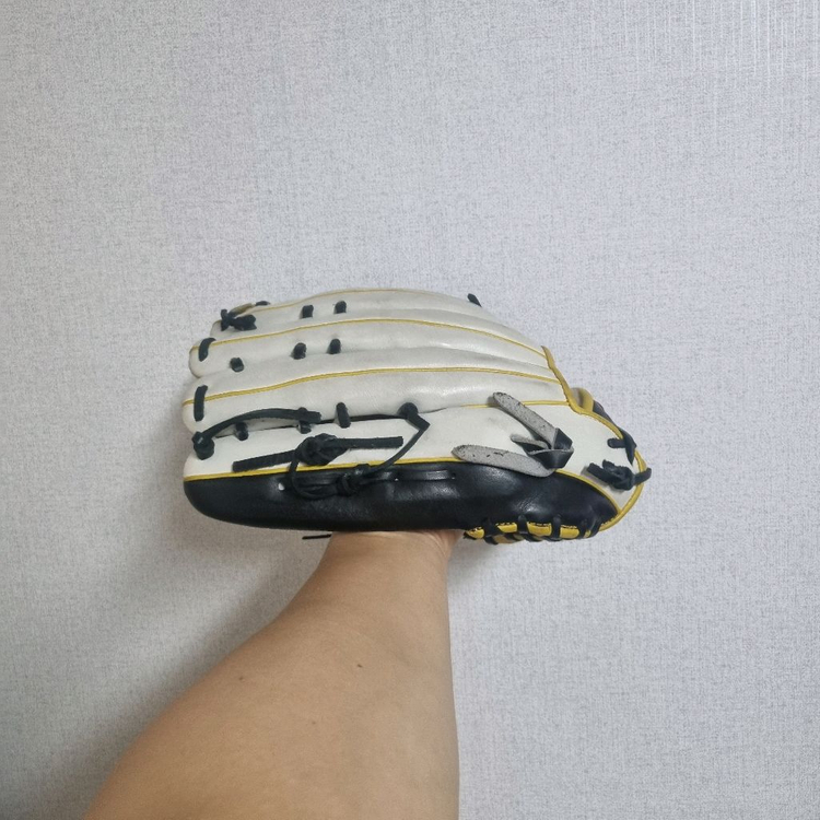 야구마트 외야글러브 이미지