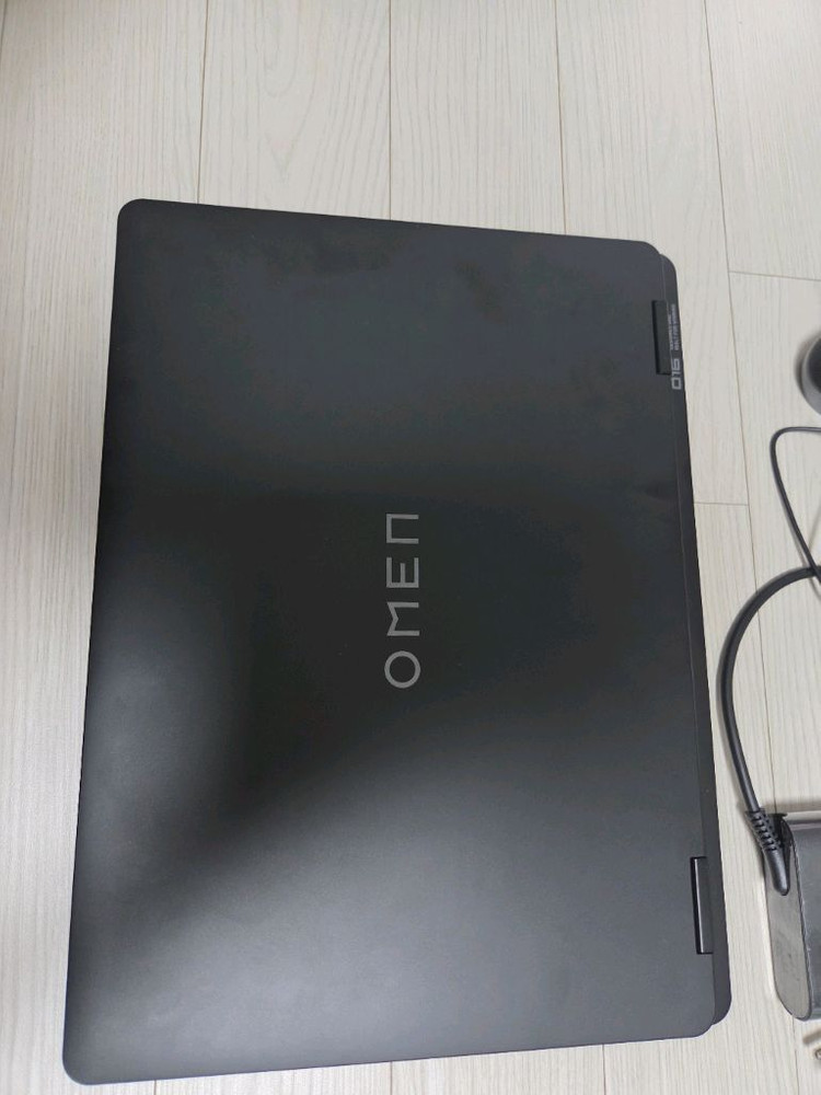 HP OMEN 16 게이밍 노트북 RTX 5060 RAM32 / HDD 2T 이미지