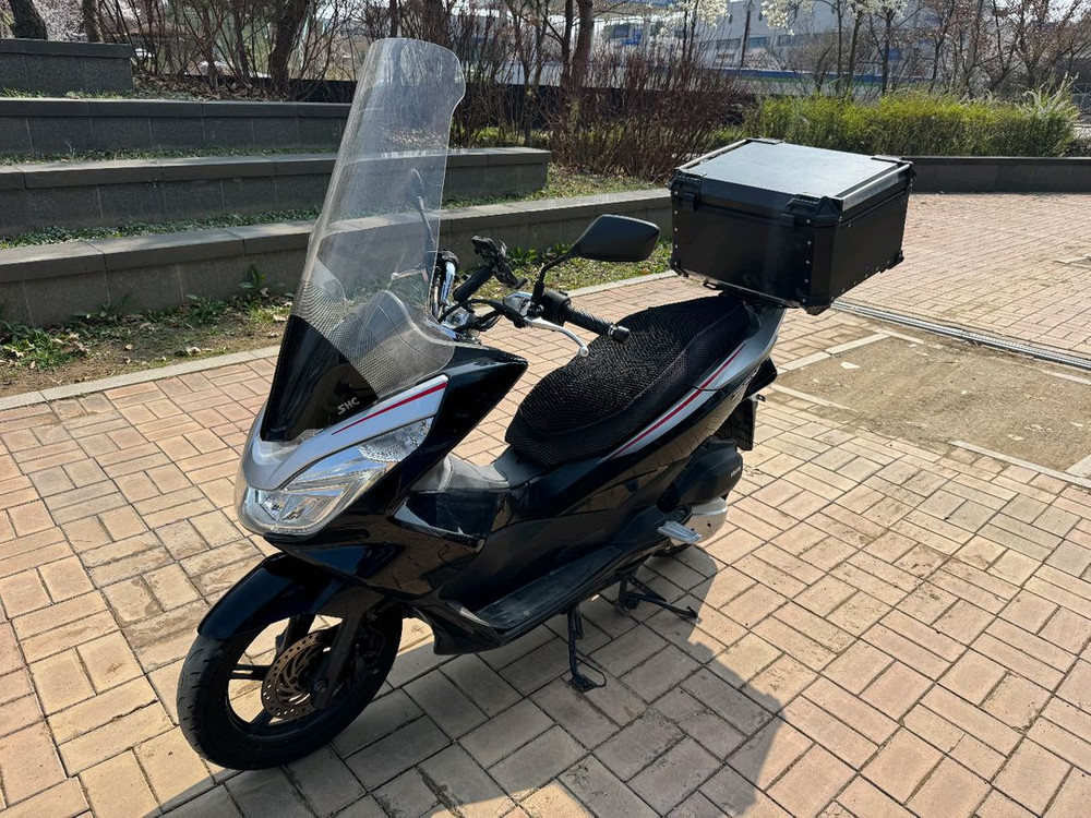 혼다 pcx125 18년 스페셜컬러 스마트키차량 팝니다 이미지