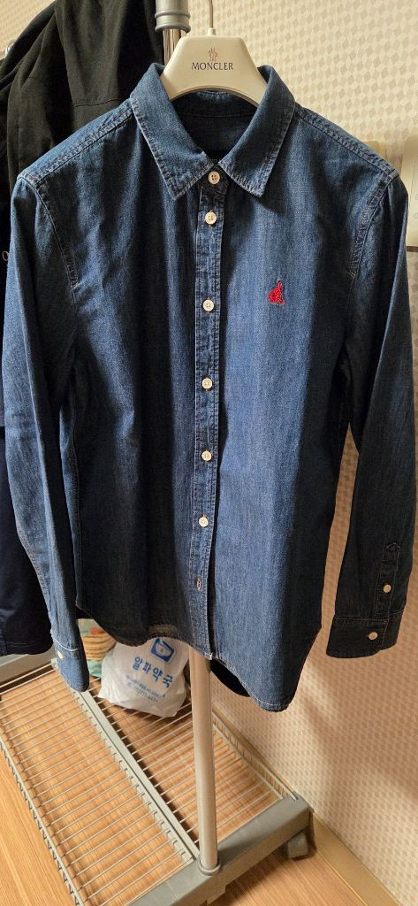 [새상품] 빈폴레이디스 인디고 데님 셔츠팝니다. (Size S) 이미지