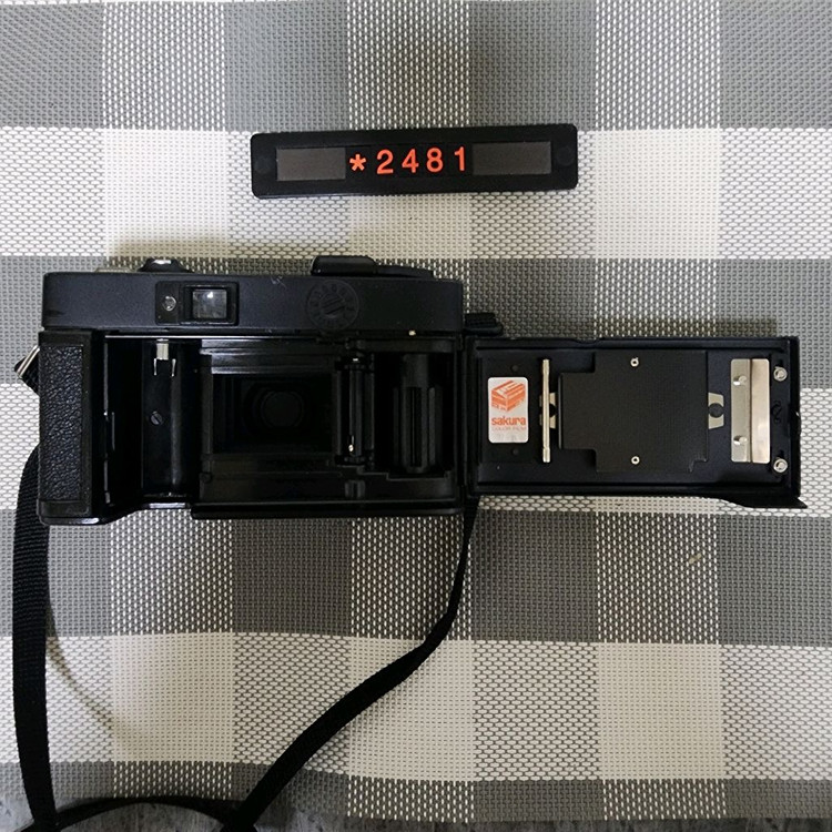 코니카 C 35 EF 필름카메라 이미지