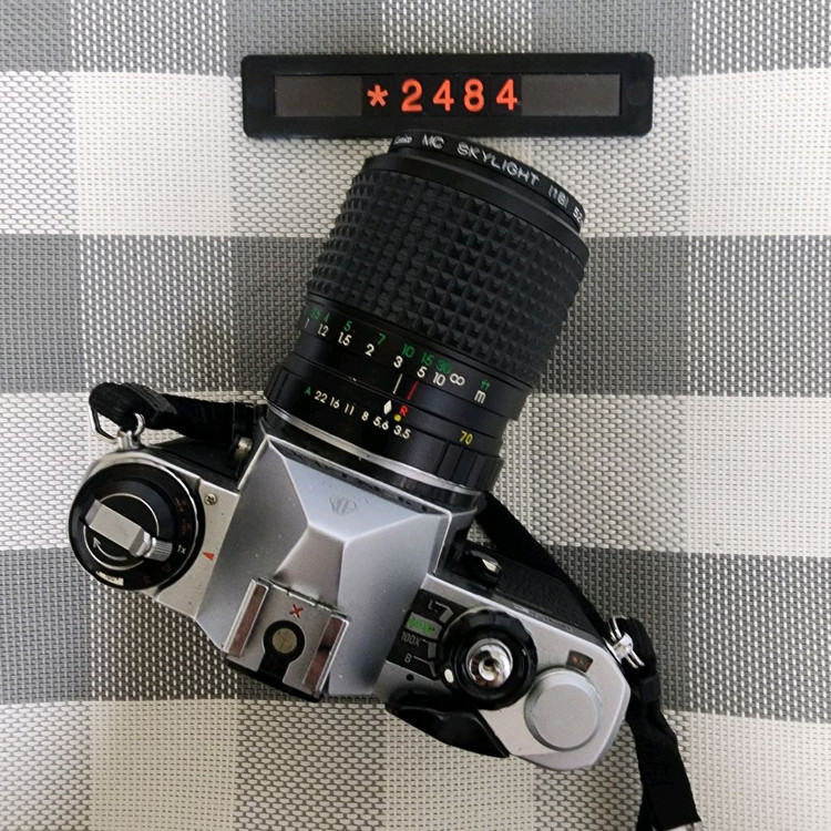 펜탁스 ME 실버바디 필름카메라 35-70mm 줌렌즈 이미지