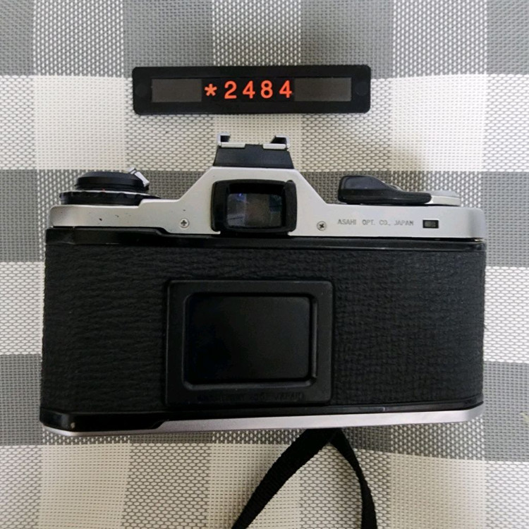 펜탁스 ME 실버바디 필름카메라 35-70mm 줌렌즈 이미지
