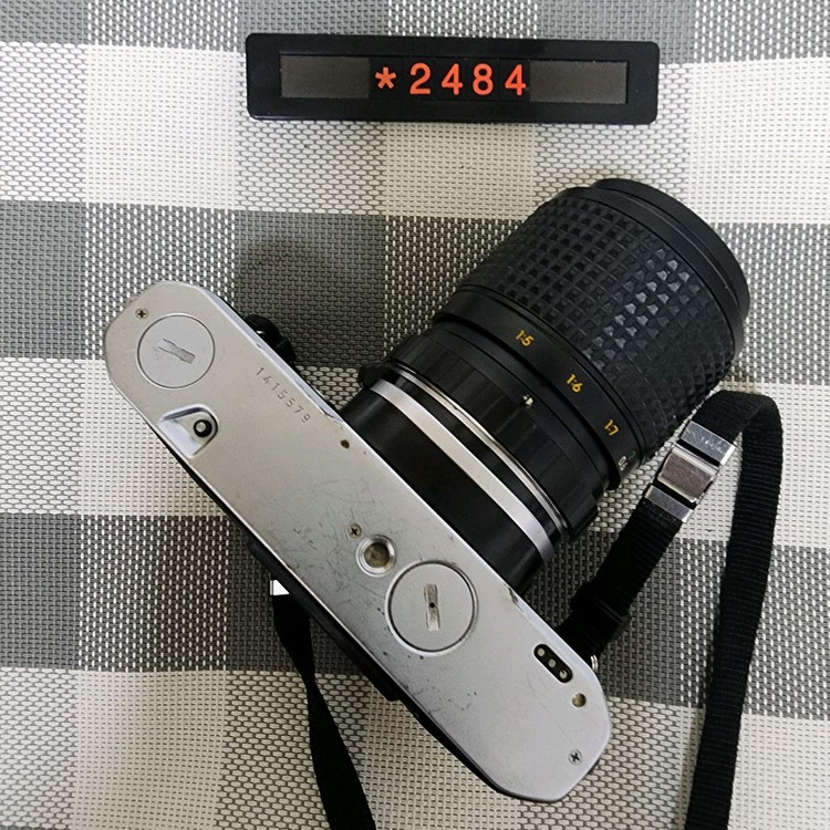 펜탁스 ME 실버바디 필름카메라 35-70mm 줌렌즈 이미지