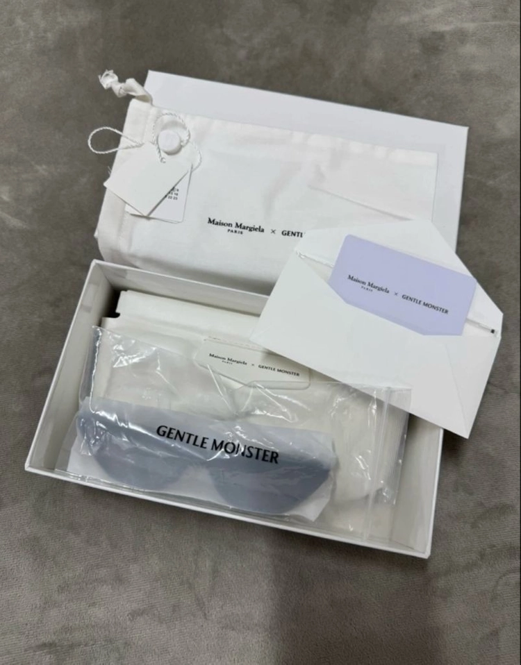 젠틀몬스터 마르지엘라 MM208 블랙 이미지