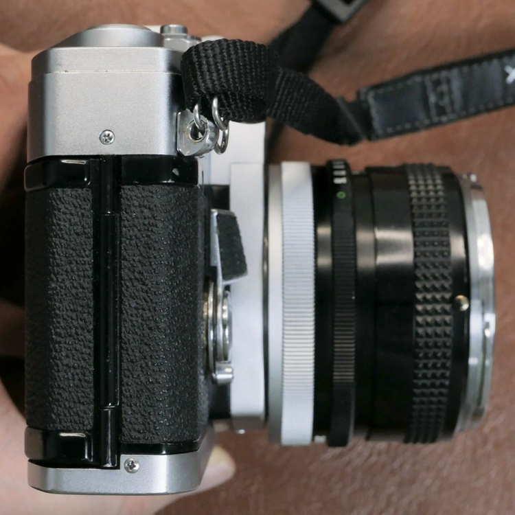 캐논 FTb QL 필름카메라 + FD 50mm / 35mm 렌즈 2개 판매 이미지