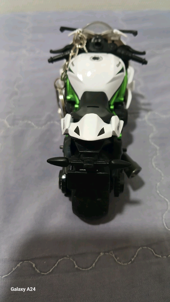 가와사키(Kawasaki)의 슈퍼바이크 모델인 닌자(Ninja) H2R을 재현한 오토바이 다이캐스트(키링)모델명: 이미지
