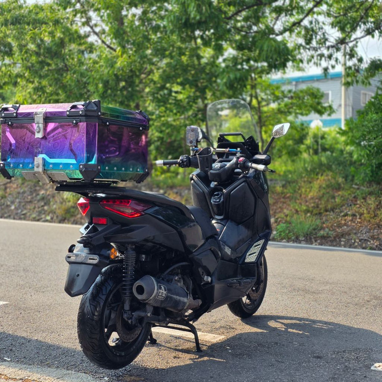 야마하 XMAX300 이미지
