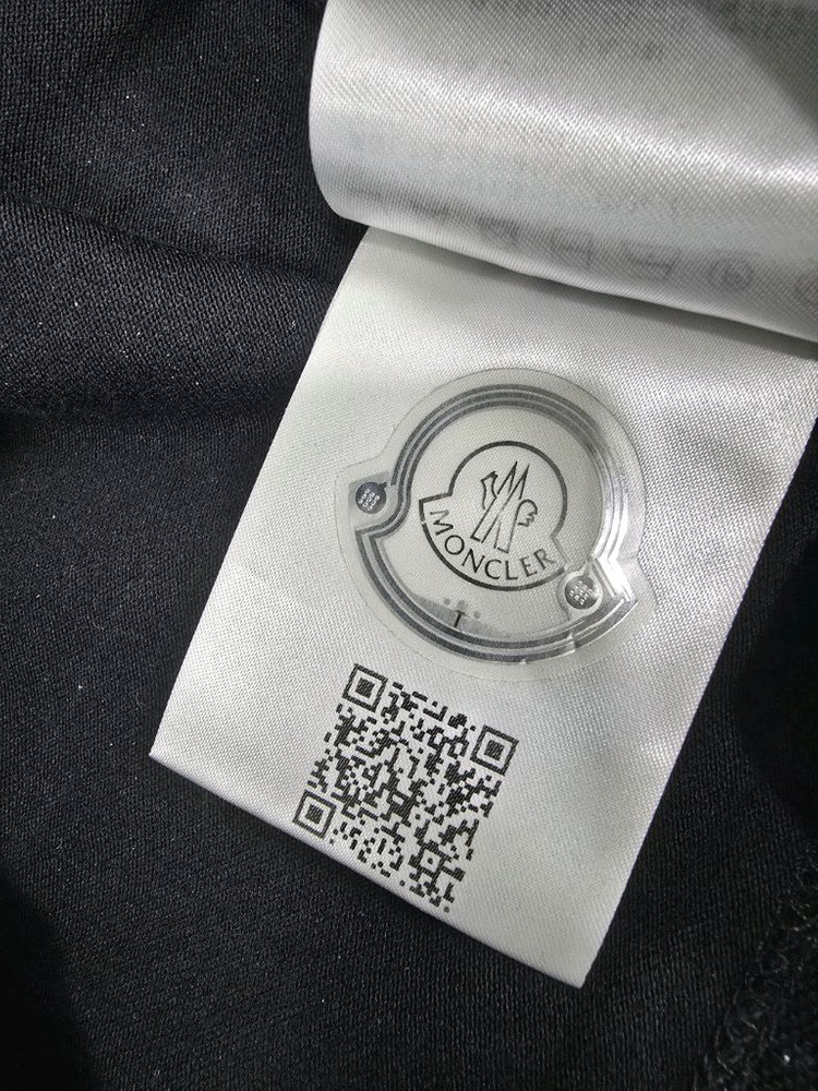 [S급] 몽클레르 몽클레어 반팔 카라티 블랙 XXL (QR 정품인증 가능)판매합니다 이미지