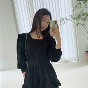 바이씨니 맨투맨 블랙 프릴 롱 원피스 이미지