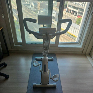 스포틀러 접이식 실내자전거 판매합니다. 이미지