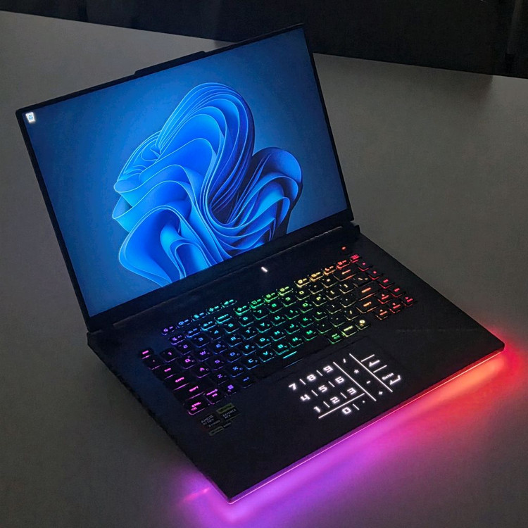 ASUS ROG Strix G16 9955HX3D 5070TI 게이밍 노트북 이미지