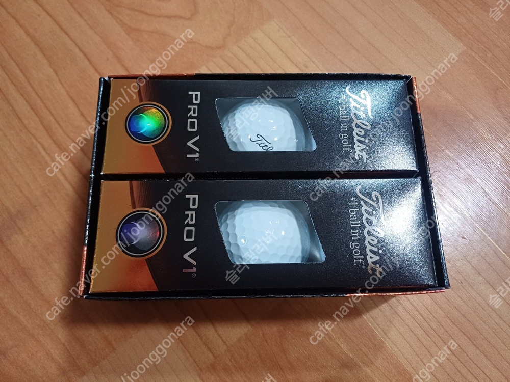 타이틀리스트 Pro V1 골프공 이미지