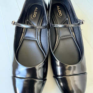 알도(ALDO) 에나멜 메리제인 펌프스 이미지