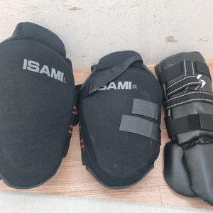 이사미 정강이 발 보호대 보호구 로우킥 격투기 블랙 isami 이미지