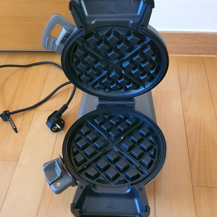 쿠진아트 와플 메이커 WAF-V100KR 이미지