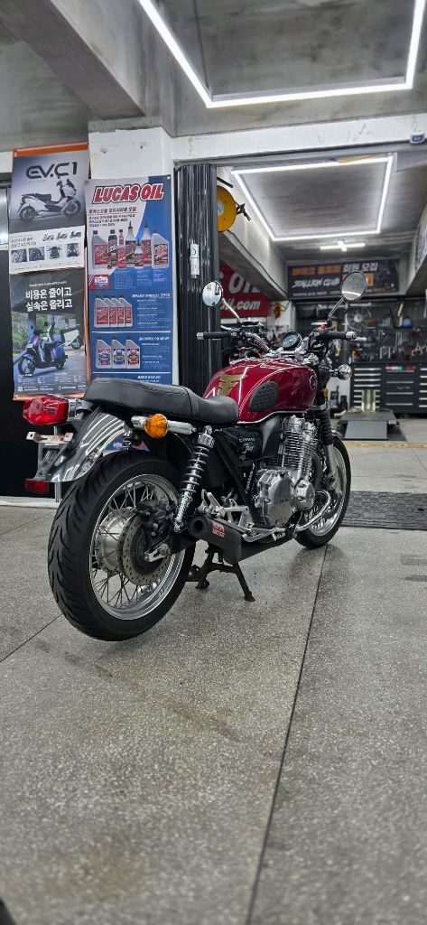 혼다 cb1100ex 15년식 요시무라숏관풀배기 이미지