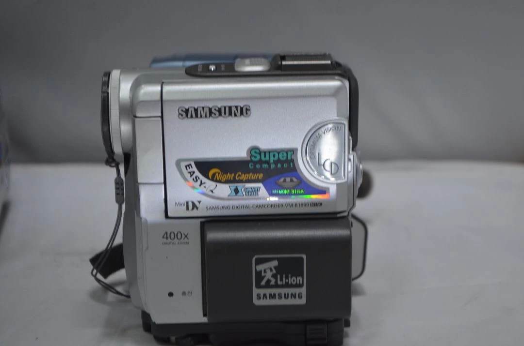 캠코더 부품용 소품용 인테리어용으로 6mm 8mm 개당2만원 팝니다 이미지