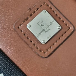 삐에르가르뎅케리어가방케리어외 다른브래드2개 일괄 4만원한개만원주세요는 안되고 총3개사만원입니다 이미지