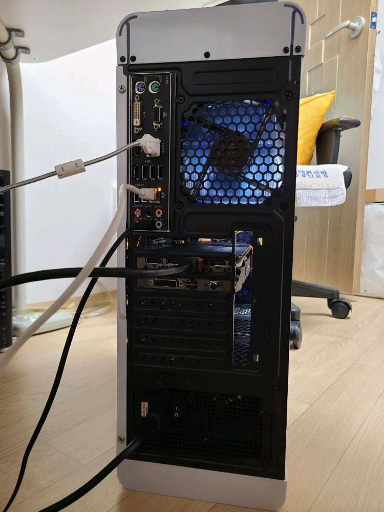 i7-4790k 중고조립 컴퓨터 본체 이미지