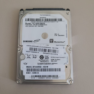 삼성(Seagate 제조)의 1TB 노트북용 하드디스크(HDD) ST1000LM024 이미지