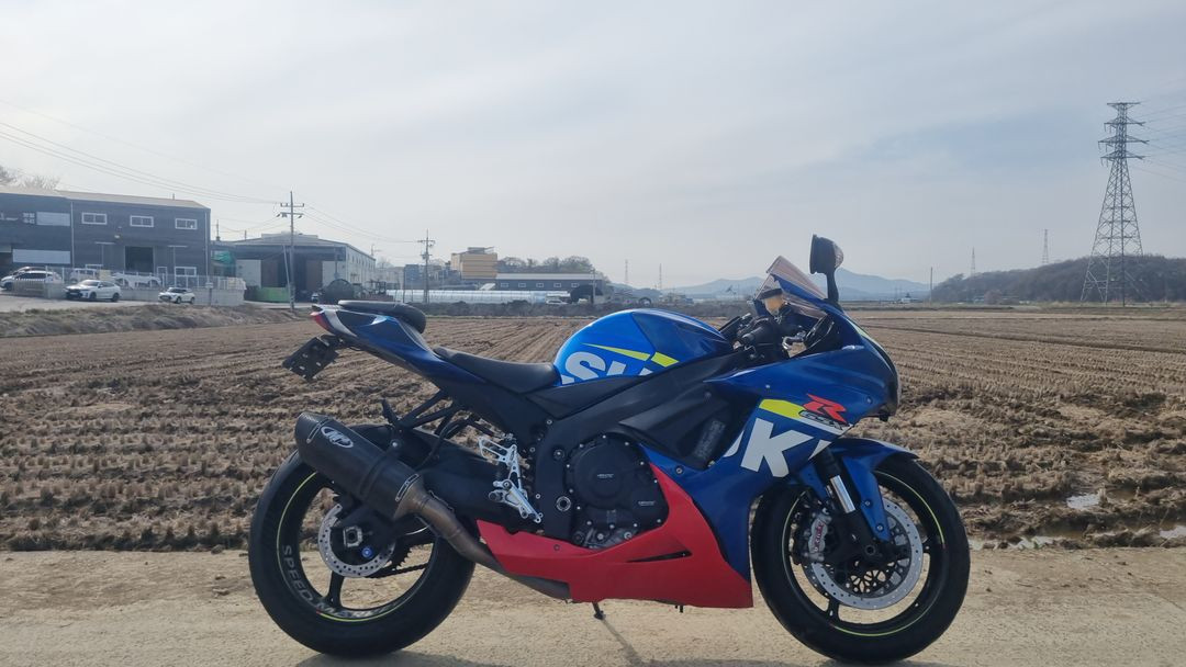 스즈키 gsxr600 16년식/56@@@키로수/m4풀배기구변완/풀튜닝/ 이미지