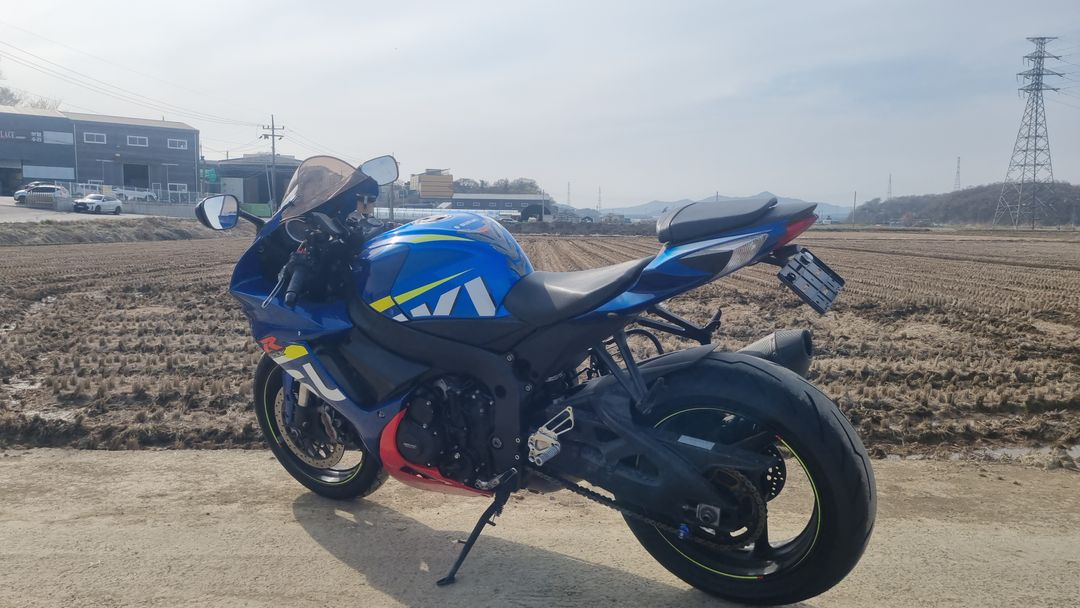 스즈키 gsxr600 16년식/56@@@키로수/m4풀배기구변완/풀튜닝/ 이미지