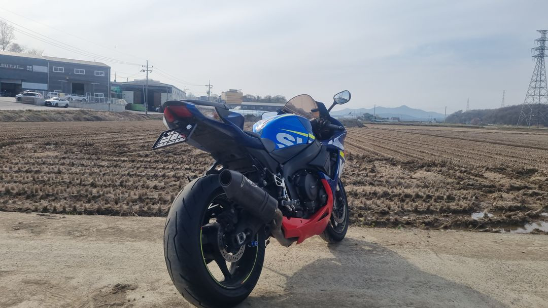 스즈키 gsxr600 16년식/56@@@키로수/m4풀배기구변완/풀튜닝/ 이미지