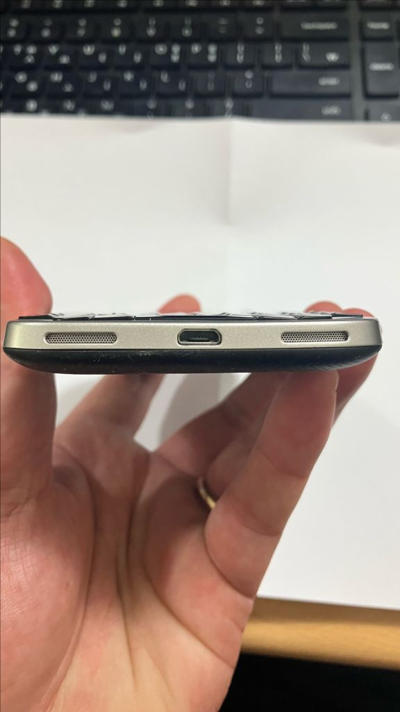 블랙베리 클래식 q20 100-1 16gb 이미지