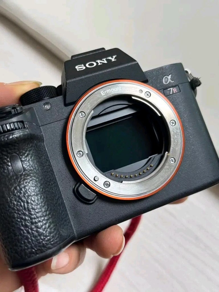 소니 A7r3 2470gm 고독스 v1s 동조기 이미지