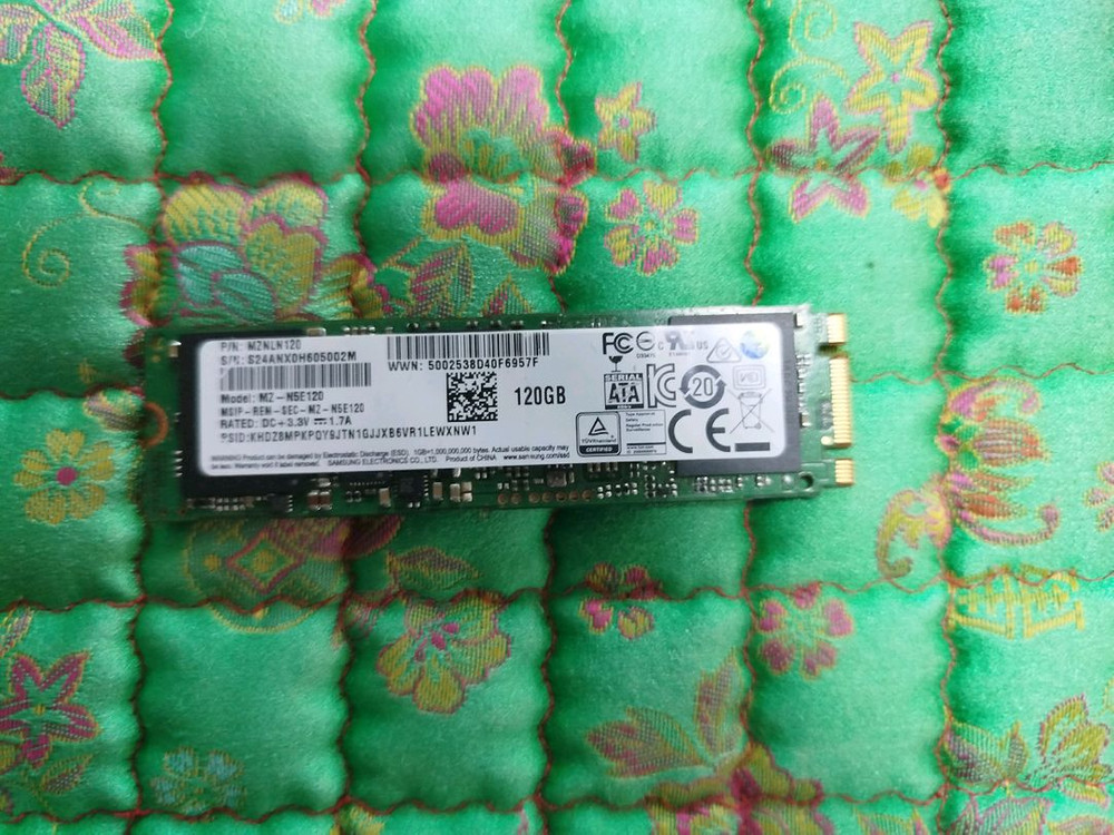 삼성전자 120GB NVMe SSD입니다모델명은 MZ-N6E120BW이며, M.2 2280 규격 전주시 이미지
